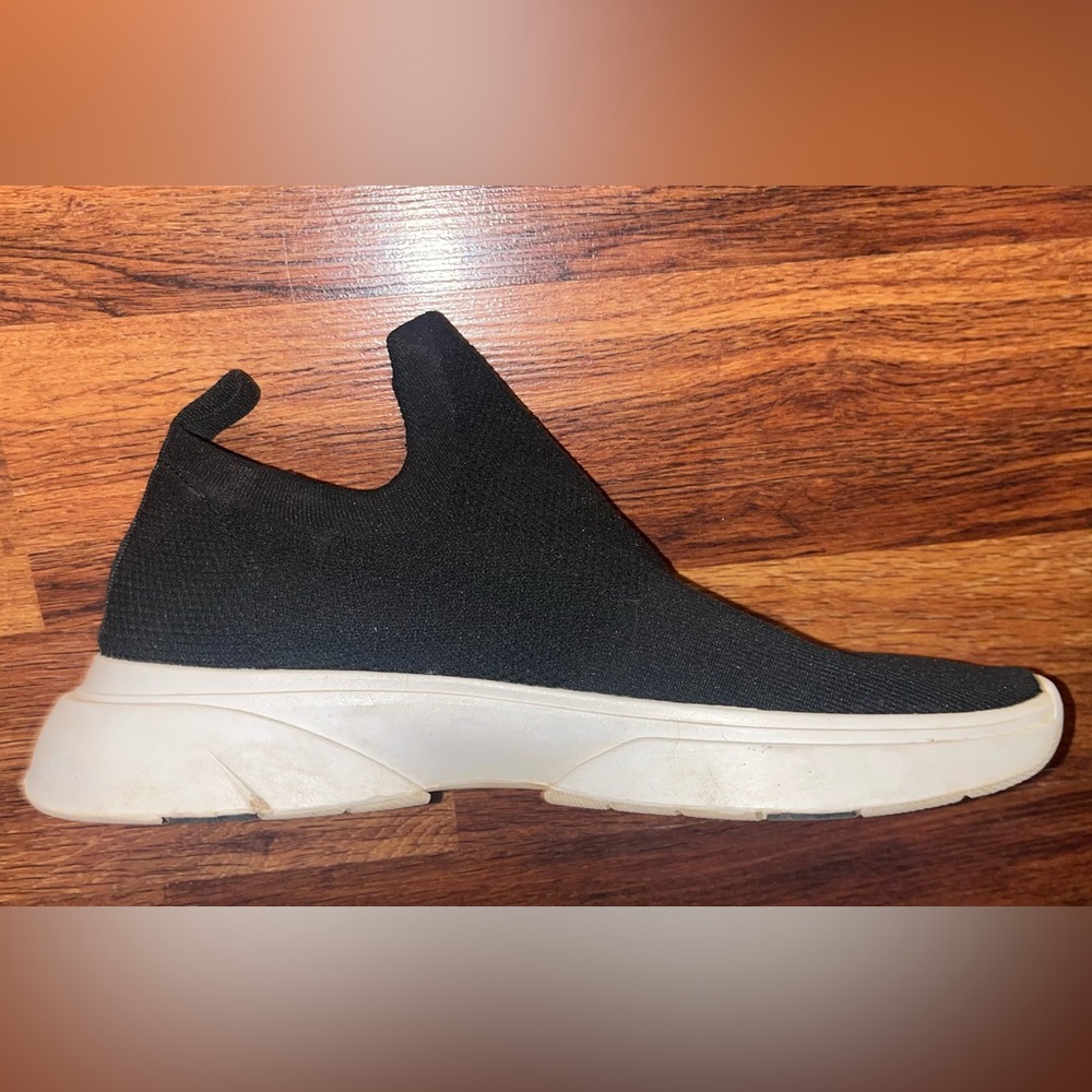 H&M Black Sneakers